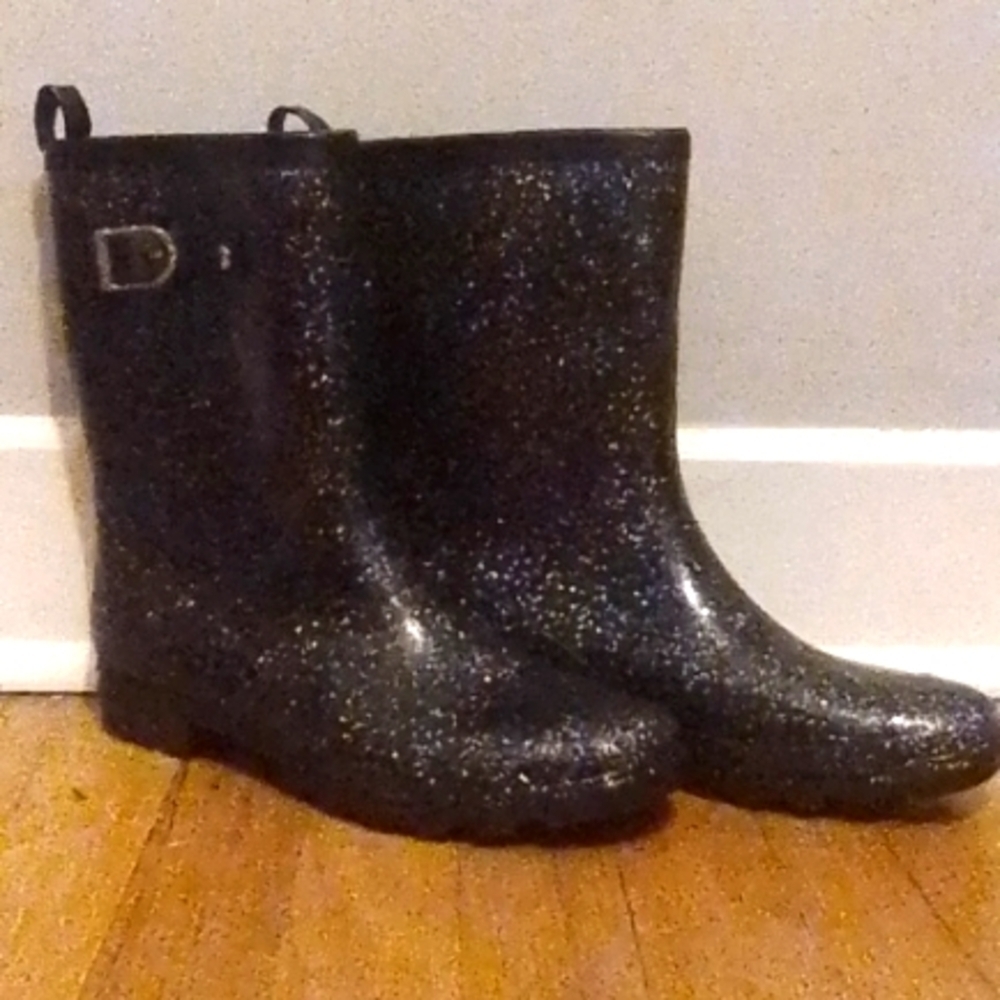 These are Capelli of new York rainbow iridescent glitter rain boots